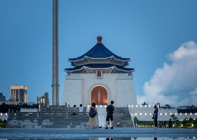 Chiang Kai-Shek Memorial Hall: A Must-Visit Landmark In Taipei (中正紀念堂）