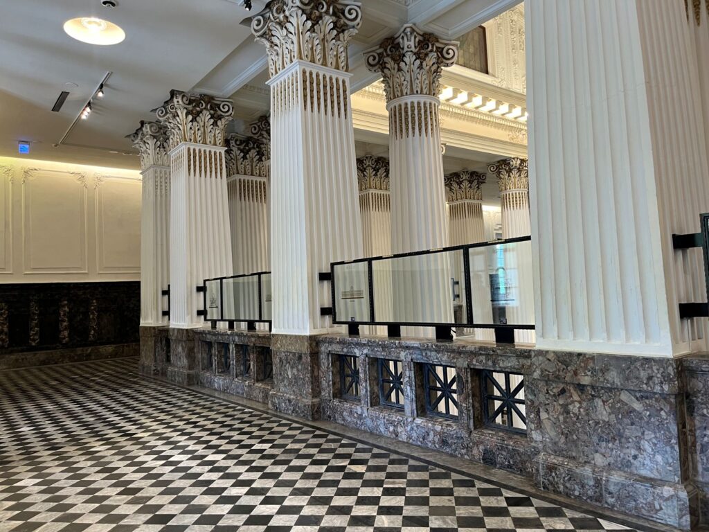 Corinthian columns in the main hall of the National Taiwan Museum